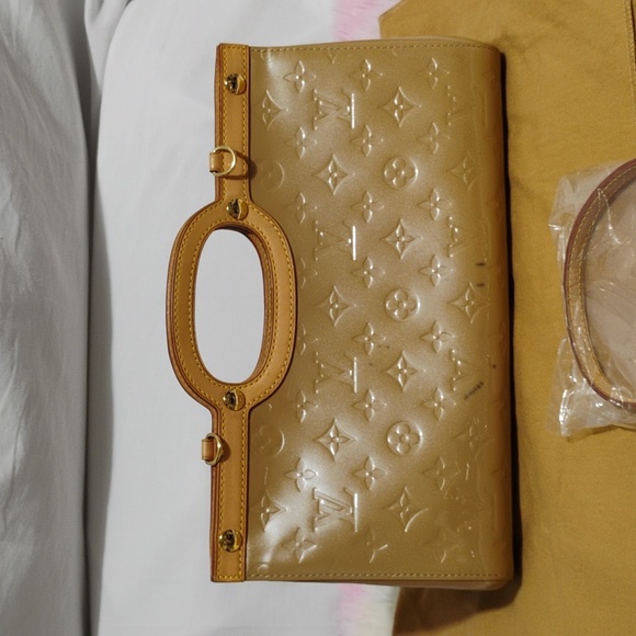 LAST DROP! Louis Vuitton Roxbury Drive Monogram Leather Bag W Strap/Dust Bag - Picture 4 of 13